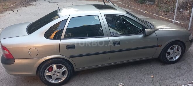 Opel Vectra 1996, 323,677 km - 1.6 l - Bakı