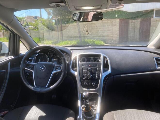 Opel Astra 2012, 281,000 km - 1.4 l - Xaçmaz