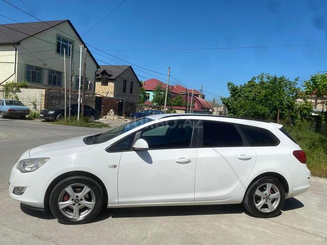 Opel Astra 2012, 281,000 km - 1.4 l - Xaçmaz