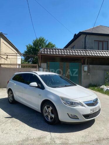 Opel Astra 2012, 281,000 km - 1.4 l - Xaçmaz