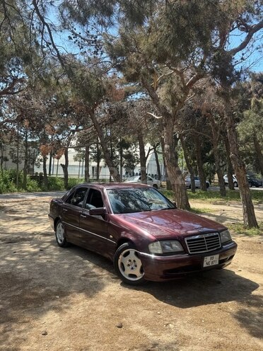 Mercedes C 240 1999, 329,000 km - 2.4 l - Bakı