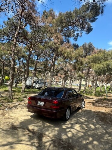 Mercedes C 240 1999, 329,000 km - 2.4 l - Bakı