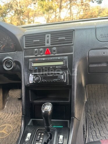Mercedes C 240 1999, 329,000 km - 2.4 l - Bakı