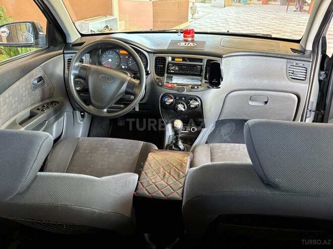 Kia Rio 2008, 201,000 km - 1.4 l - Qazax
