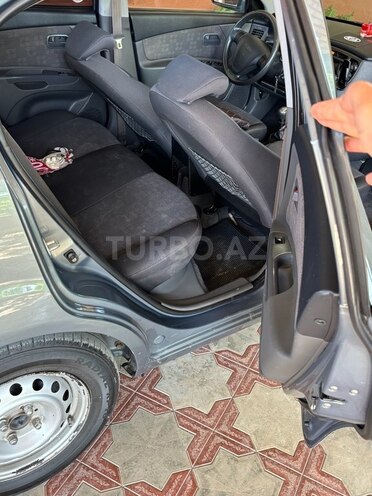 Kia Rio 2008, 201,000 km - 1.4 l - Qazax