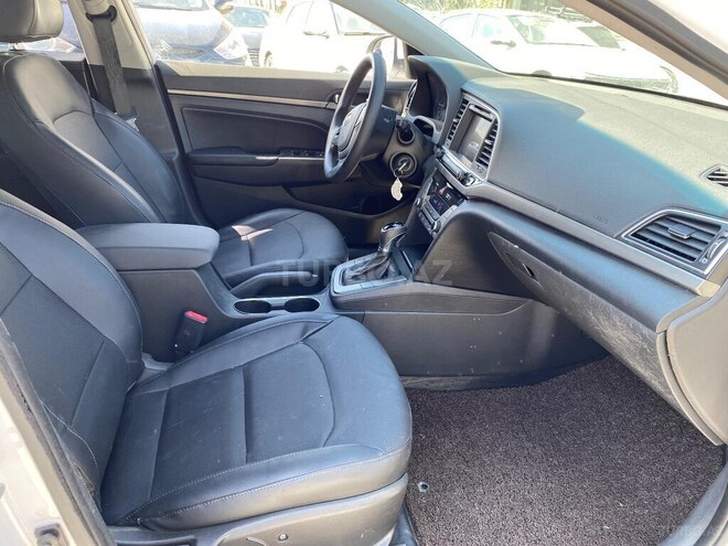 Hyundai Elantra 2015, 125,400 km - 1.6 л - Bakı