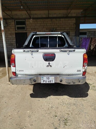 Mitsubishi L200 2013, 383,641 km - 2.5 l - Şirvan