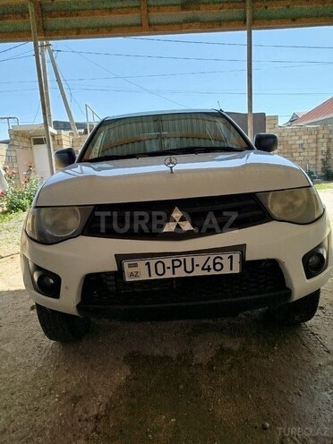 Mitsubishi L200 2013, 383,641 km - 2.5 l - Şirvan