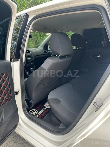 Volkswagen Polo 2009, 220,000 km - 1.4 л - Bakı