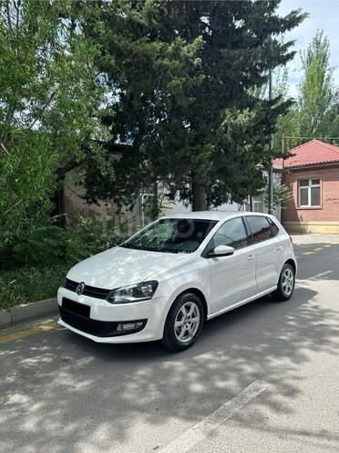 Volkswagen Polo 2009, 220,000 km - 1.4 л - Bakı