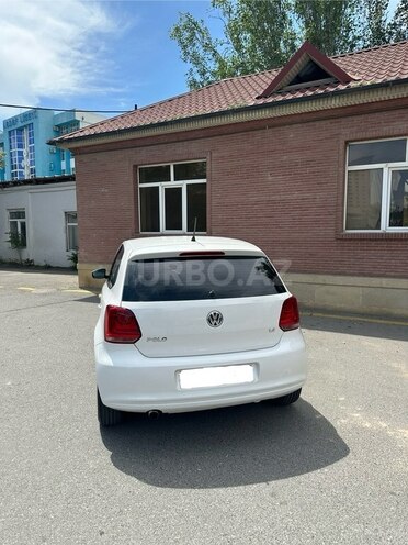Volkswagen Polo 2009, 220,000 km - 1.4 л - Bakı