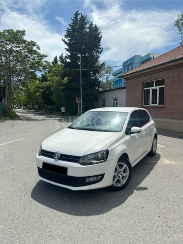 Volkswagen Polo 2009, 220,000 km - 1.4 л - Bakı