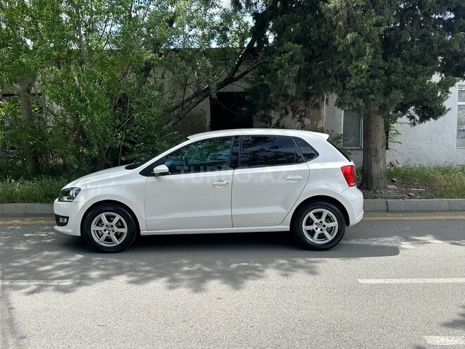 Volkswagen Polo 2009, 220,000 km - 1.4 л - Bakı