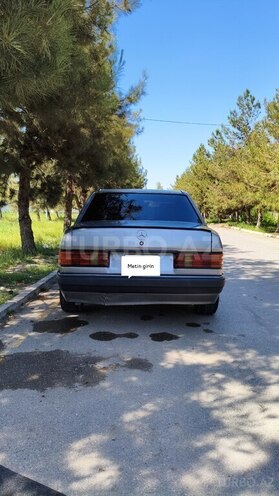 Mercedes 190 1993, 650,856 km - 2.0 л - Şirvan