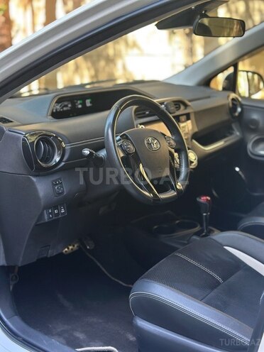 Toyota Aqua 2016, 105,000 km - 1.5 l - Bakı