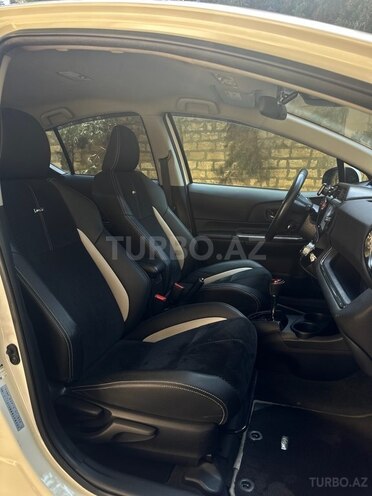 Toyota Aqua 2016, 105,000 km - 1.5 l - Bakı