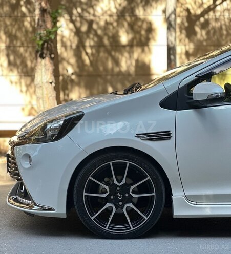 Toyota Aqua 2016, 105,000 km - 1.5 l - Bakı