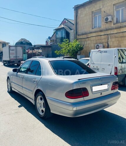 Mercedes E 220 d 1999, 290,000 km - 2.2 л - Bakı