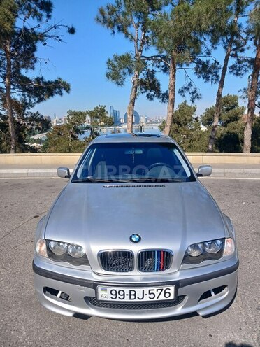 BMW 320-3