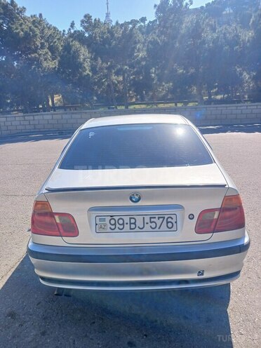BMW 320-6