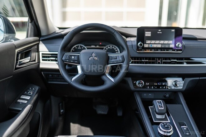 Mitsubishi Outlander 2025, 0 km - 2.5 l - Bakı