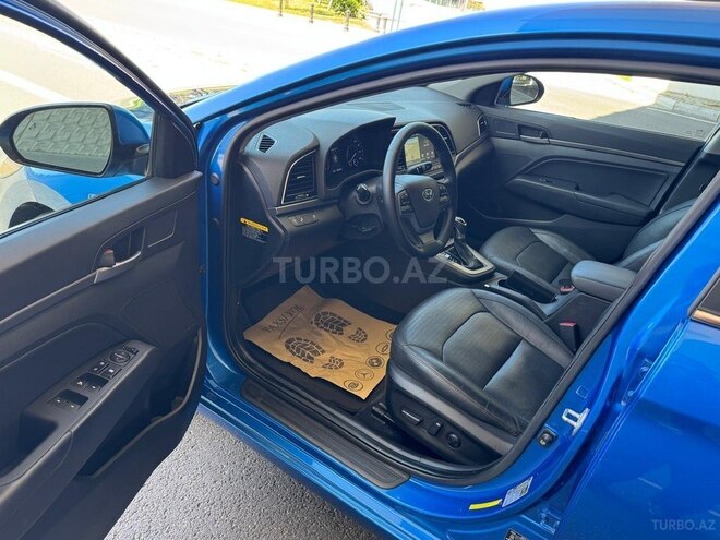 Hyundai Elantra 2017, 102,187 km - 2.0 л - Bakı