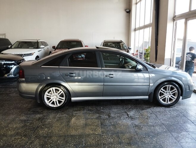 Opel Vectra-4