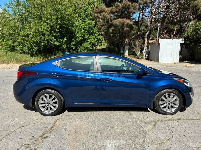 Hyundai Elantra 2015, 142,000 km - 1.8 л - Bakı
