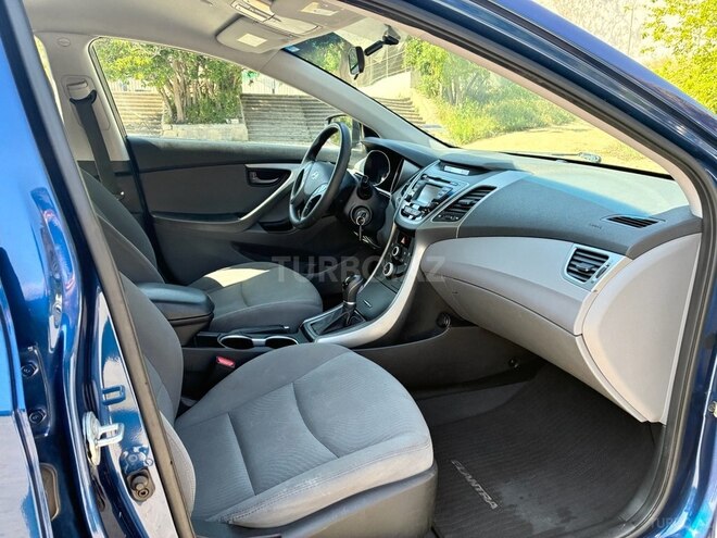 Hyundai Elantra 2015, 142,000 km - 1.8 л - Bakı