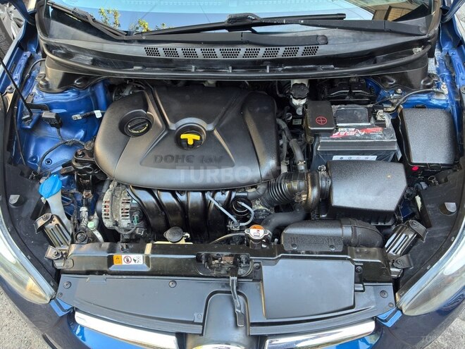 Hyundai Elantra 2015, 142,000 km - 1.8 л - Bakı