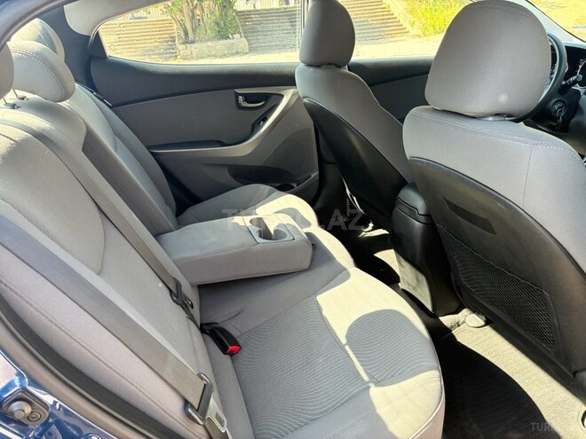 Hyundai Elantra 2015, 142,000 km - 1.8 л - Bakı