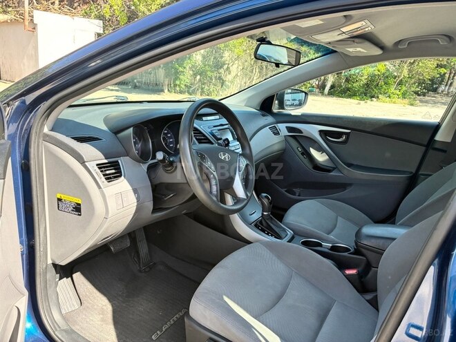Hyundai Elantra 2015, 142,000 km - 1.8 л - Bakı