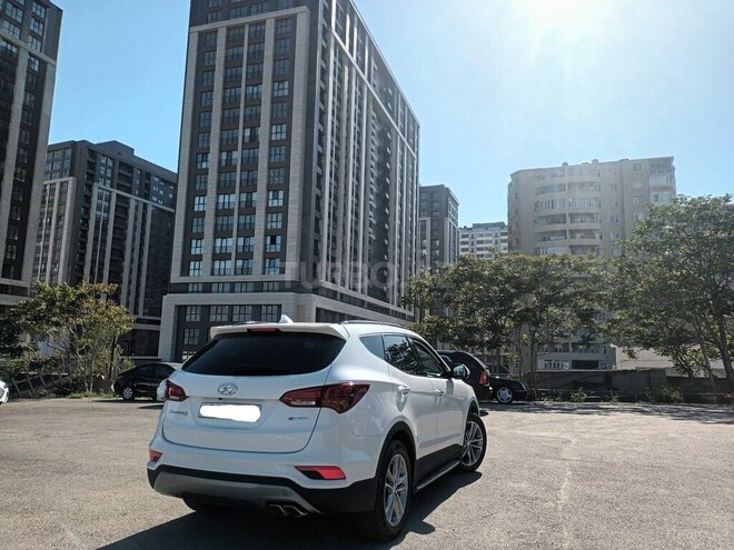 Hyundai Santa Fe 2016, 215,700 km - 2.0 l - Bakı