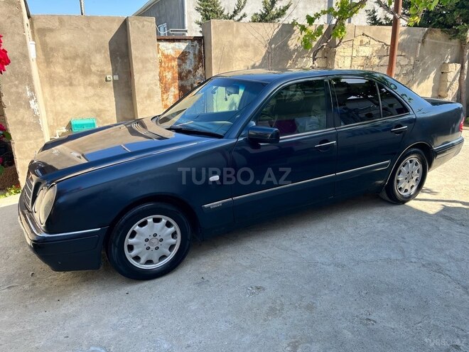 Mercedes E 230 1996, 485,000 km - 2.3 l - Bakı