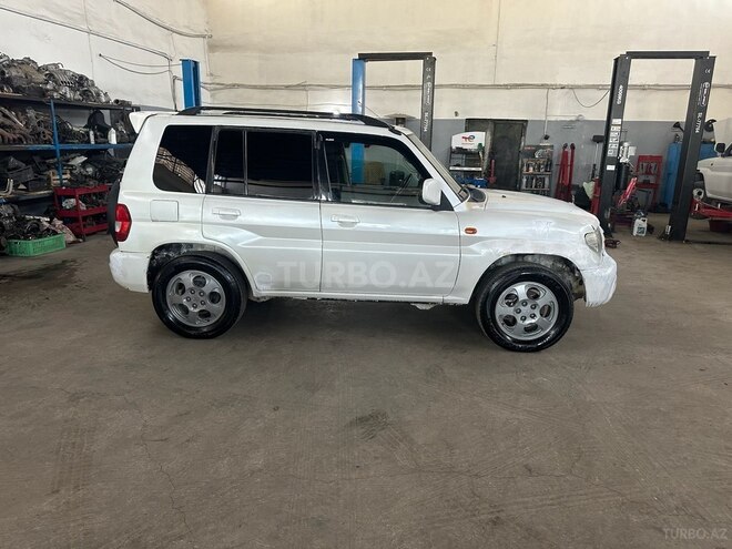 Mitsubishi Pajero io 2000, 405,000 km - 2.0 л - Bakı