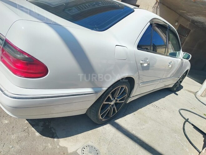Mercedes E 280 2000, 290,000 km - 2.8 l - Bakı