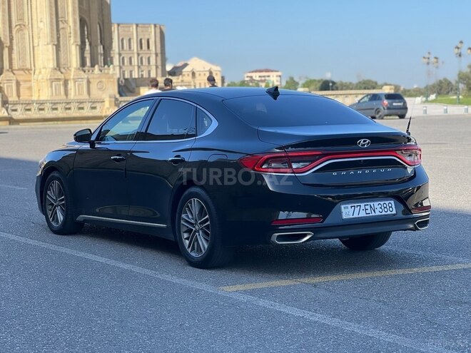 Hyundai Grandeur-13