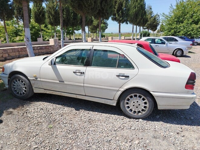 Mercedes C 230 1999, 250,000 km - 2.3 l - Gəncə