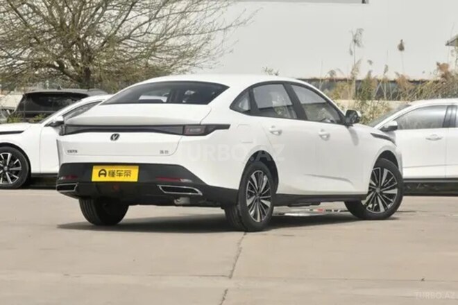 Changan Qiyuan A05 2025, 0 km - 1.5 l - Bakı