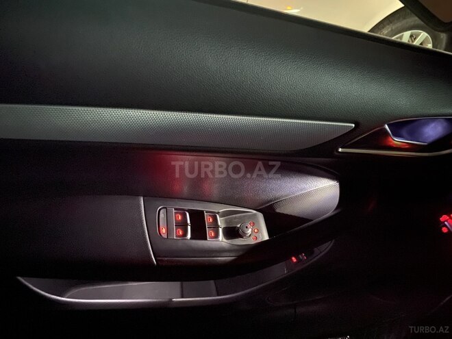 Audi Q3 2015, 155,000 km - 2.0 l - Bakı