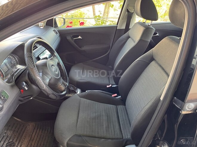 Volkswagen Polo 2010, 220,000 km - 1.4 l - Bakı