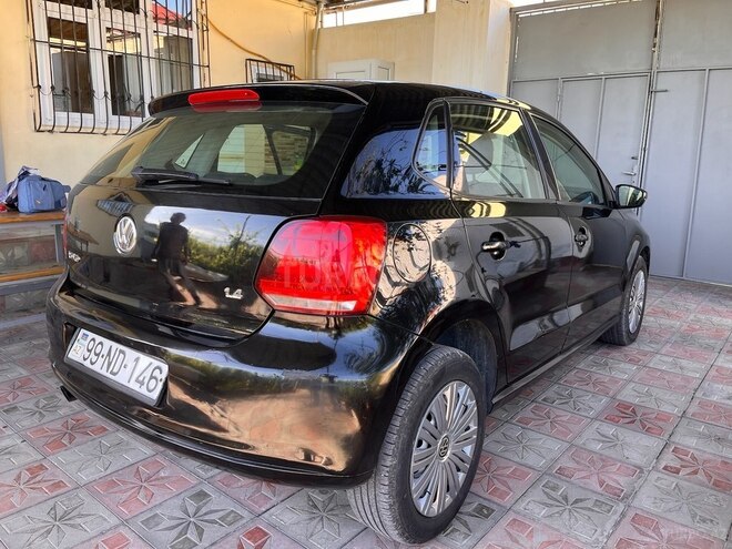 Volkswagen Polo 2010, 220,000 km - 1.4 l - Bakı