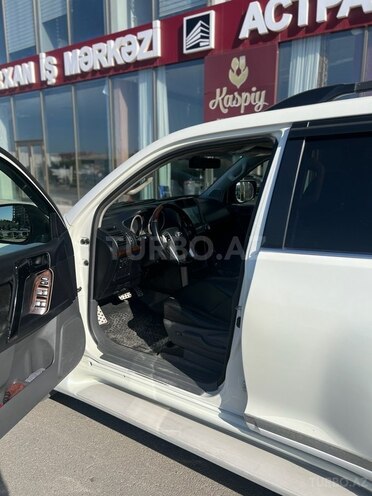Toyota Land Cruiser Prado 2010, 270,530 km - 2.7 л - Bakı