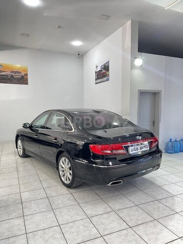 Hyundai Grandeur-12