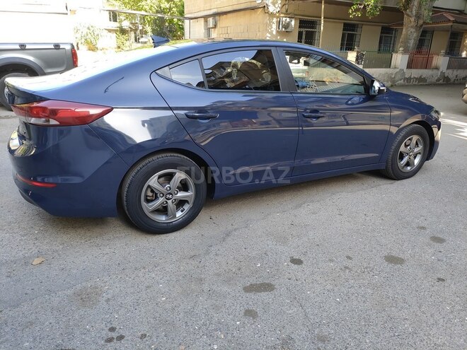 Hyundai Avante 2016, 230,000 km - 1.6 l - Bakı