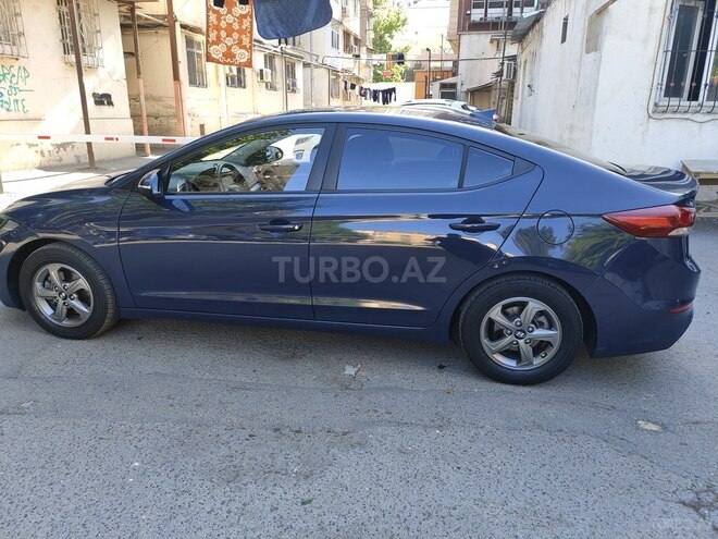 Hyundai Avante 2016, 230,000 km - 1.6 l - Bakı