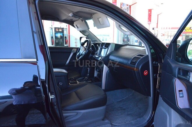 Toyota Land Cruiser Prado 2010, 170,000 km - 2.7 л - Şəki