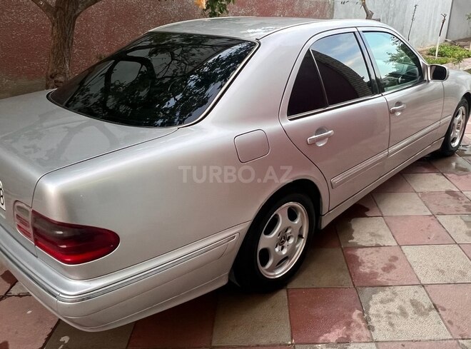 Mercedes E 220 d 2001, 434,000 km - 2.2 l - Bakı