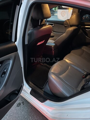 Hyundai Elantra 2014, 320,259 km - 1.8 l - Bakı