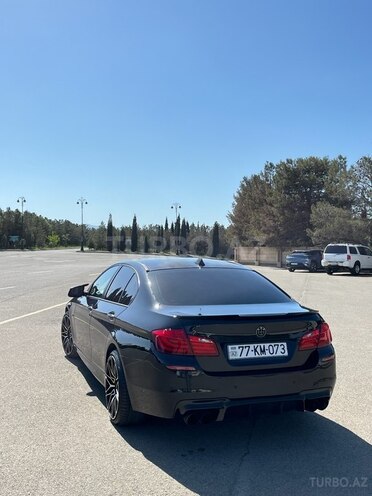 BMW 528 2013, 240,000 km - 2.0 l - Gəncə